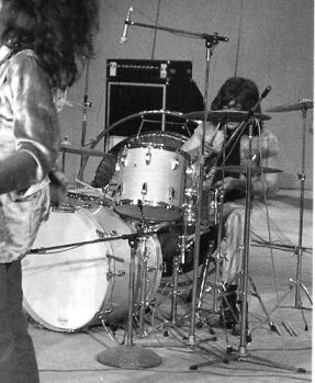 JohnBonhamLedZeppelin04